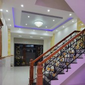Nhà 3 lầu gần trường THCS Nguyễn Hiền q12- hẻm 5m - shr